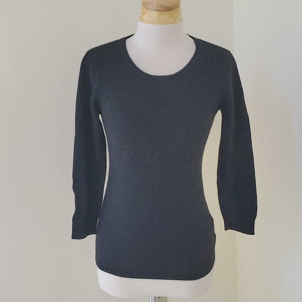 Ann Taylor XS cashmere crew sweater .